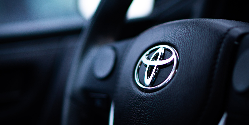 toyota logo on steering wheel